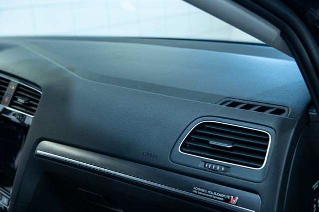 2019 VOLKSWAGEN GOLF - 22