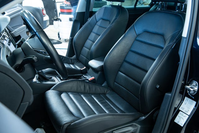 2019 VOLKSWAGEN GOLF - 27