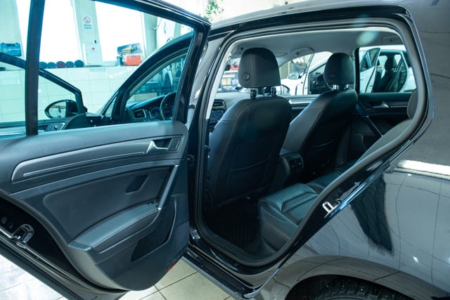 2019 VOLKSWAGEN GOLF - 20