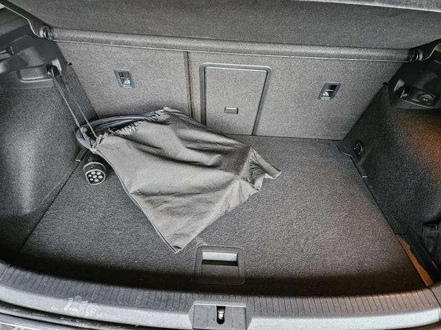 2019 VOLKSWAGEN GOLF - 24