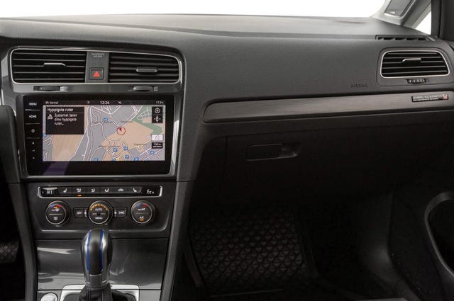 2019 VOLKSWAGEN GOLF - 18