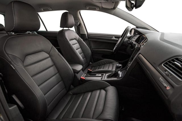 2019 VOLKSWAGEN GOLF - 9