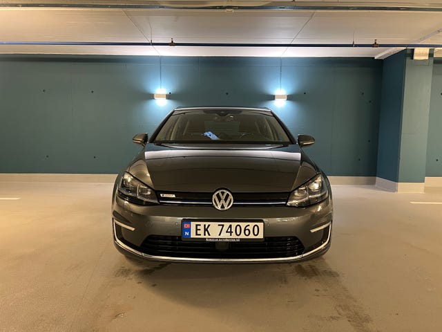 WVWZZZAUZJ8903112 2018 VOLKSWAGEN GOLF-1