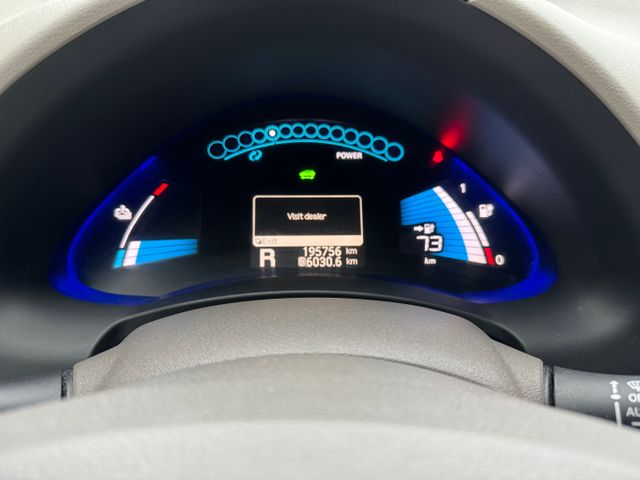 2012 NISSAN LEAF - 11