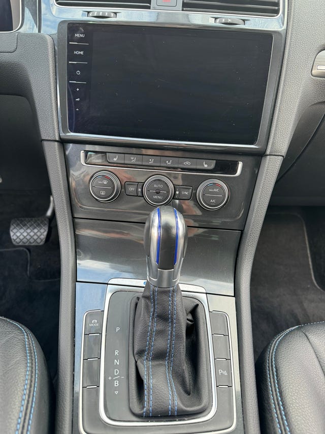 2019 VOLKSWAGEN GOLF - 7