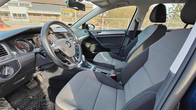 2015 VOLKSWAGEN GOLF - 9