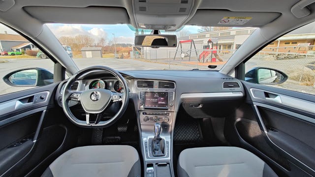 2015 VOLKSWAGEN GOLF - 11