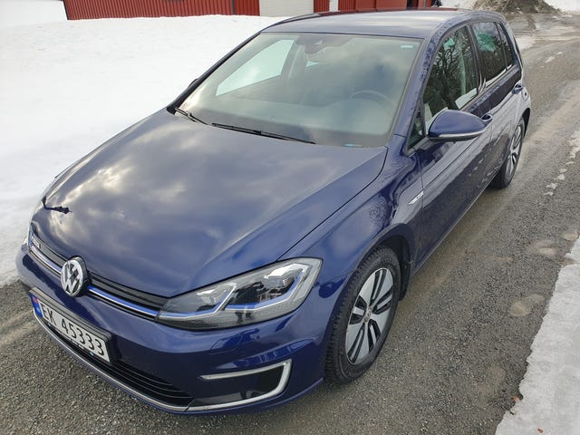 WVWZZZAUZJW900886 2018 VOLKSWAGEN GOLF-0