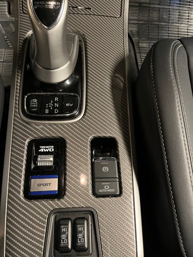 2020 MITSUBISHI OUTLANDER - 50