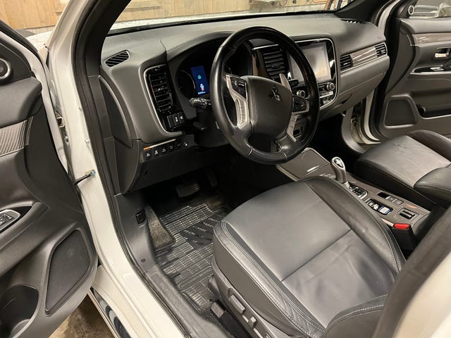 2020 MITSUBISHI OUTLANDER - 52