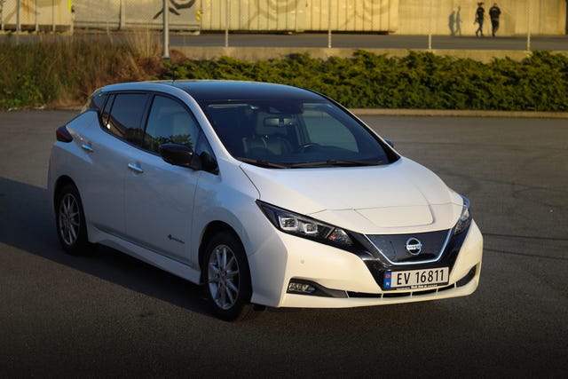 2018 NISSAN LEAF - 8