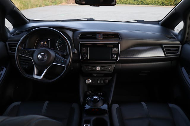 2018 NISSAN LEAF - 27
