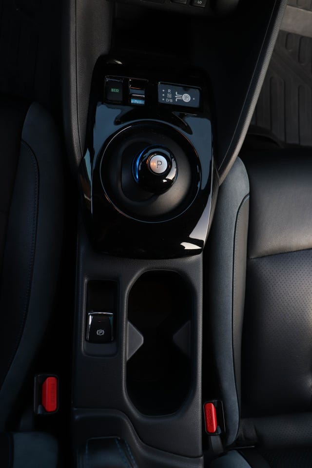 2018 NISSAN LEAF - 25