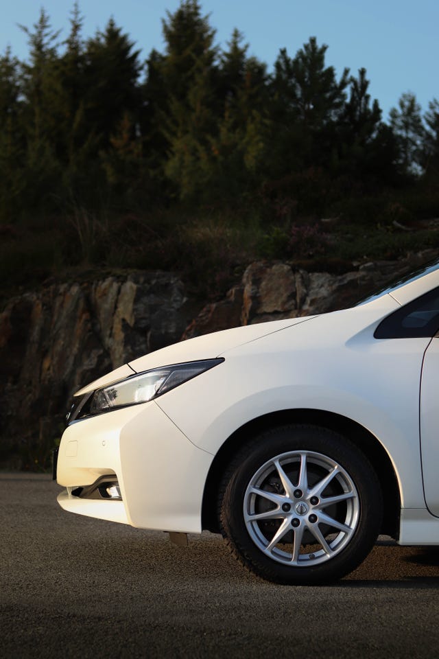 2018 NISSAN LEAF - 14