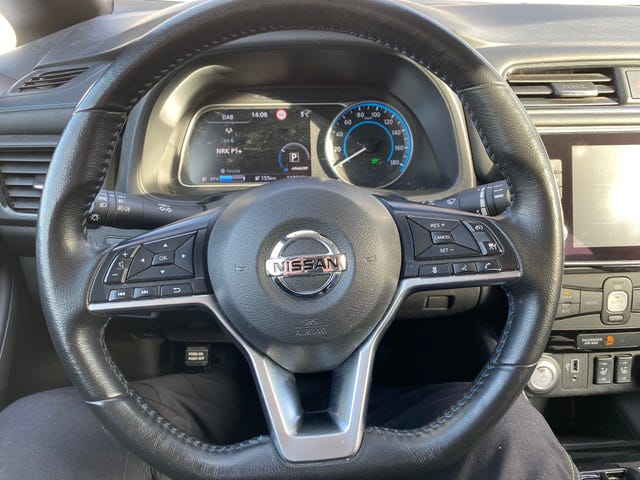 2020 NISSAN LEAF - 9