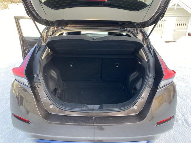 2020 NISSAN LEAF - 24