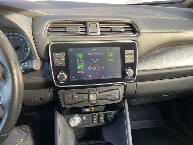 2020 NISSAN LEAF - 11
