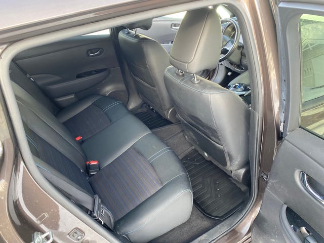 2020 NISSAN LEAF - 23