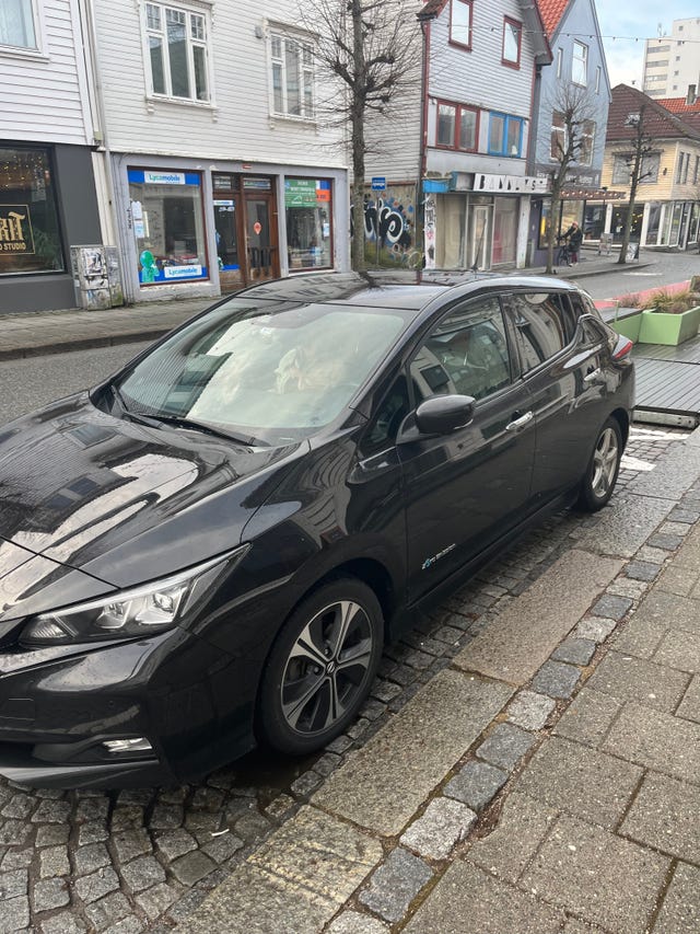 SJNFAAZE1U0011103 2018 NISSAN LEAF-0