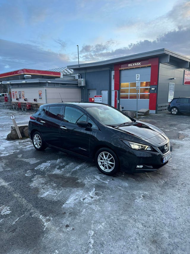 2018 NISSAN LEAF - 8