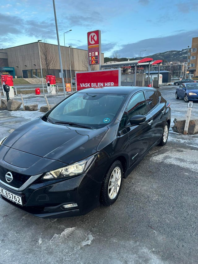 2018 NISSAN LEAF - 9