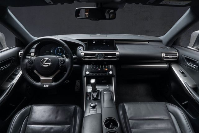 2013 LEXUS IS - 8