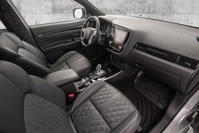 2020 MITSUBISHI OUTLANDER - 24