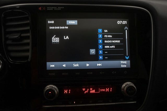 2020 MITSUBISHI OUTLANDER - 11