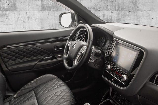 2020 MITSUBISHI OUTLANDER - 23