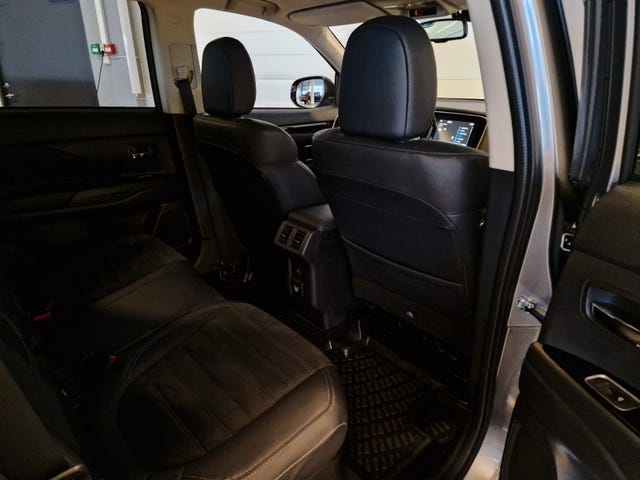 2020 MITSUBISHI OUTLANDER - 40