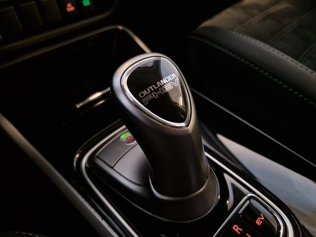2020 MITSUBISHI OUTLANDER - 57
