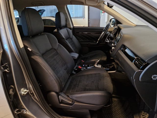 2020 MITSUBISHI OUTLANDER - 38