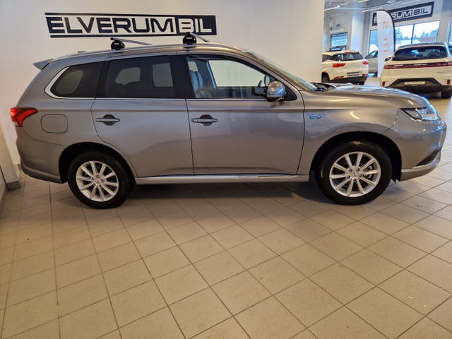 JMBXDGG3WLZ015429 2020 MITSUBISHI OUTLANDER-2