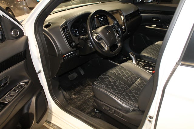 2020 MITSUBISHI OUTLANDER - 16