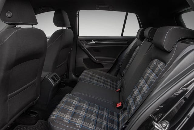2015 VOLKSWAGEN GOLF - 20