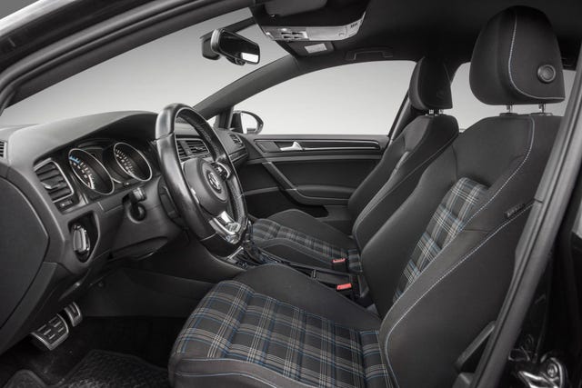 2015 VOLKSWAGEN GOLF - 10