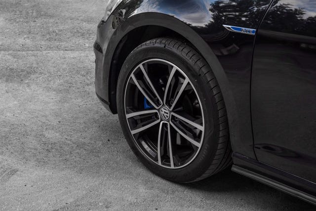 2015 VOLKSWAGEN GOLF - 24