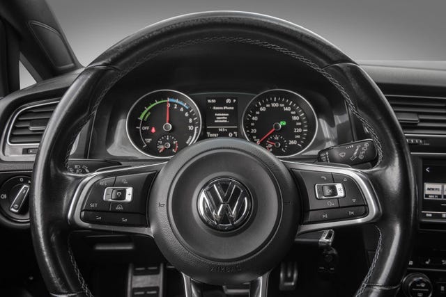 2015 VOLKSWAGEN GOLF - 14