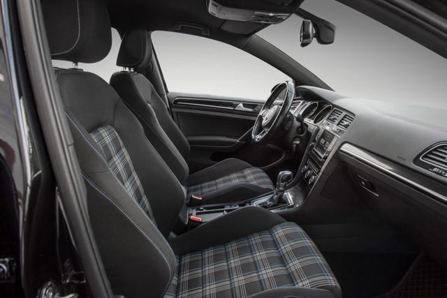 2015 VOLKSWAGEN GOLF - 9