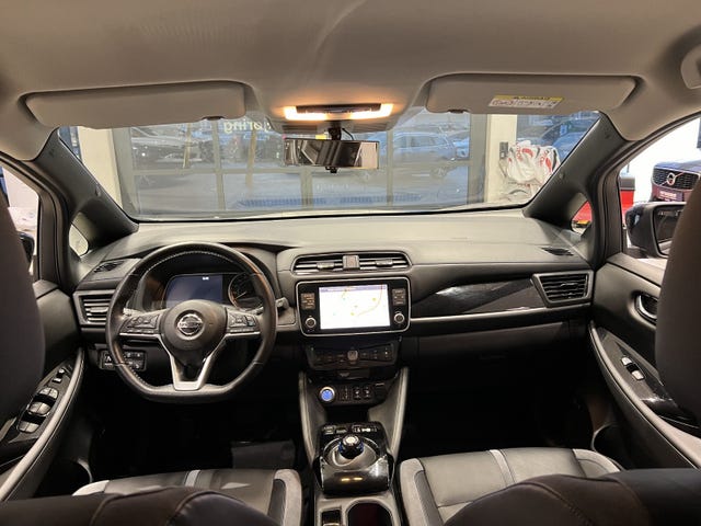 2021 NISSAN LEAF - 19