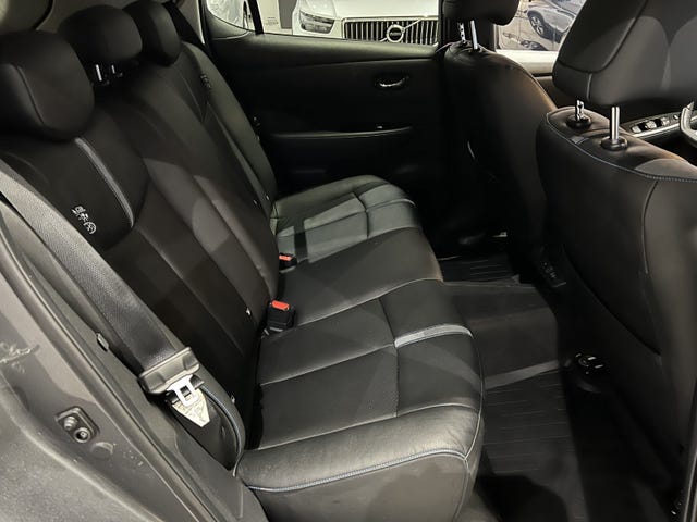 2021 NISSAN LEAF - 12
