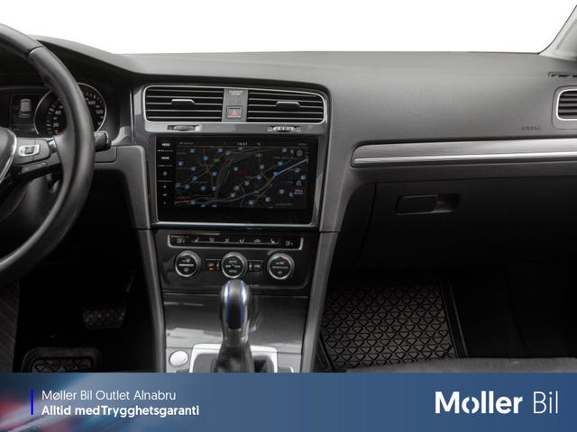 2018 VOLKSWAGEN GOLF - 24