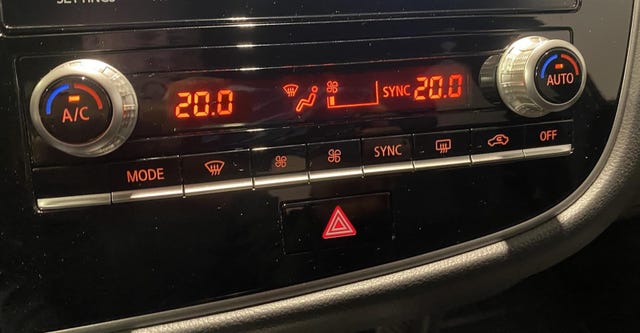 2020 MITSUBISHI OUTLANDER - 30