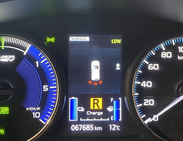 2020 MITSUBISHI OUTLANDER - 32