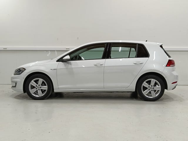 2018 VOLKSWAGEN GOLF - 10