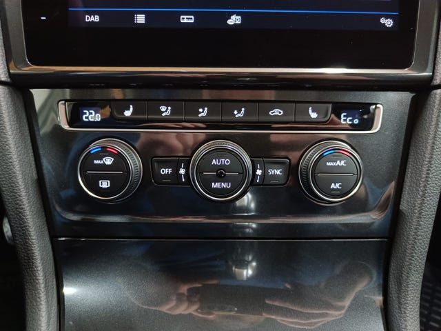 2018 VOLKSWAGEN GOLF - 38