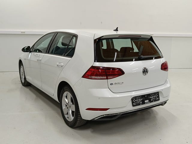 2018 VOLKSWAGEN GOLF - 9