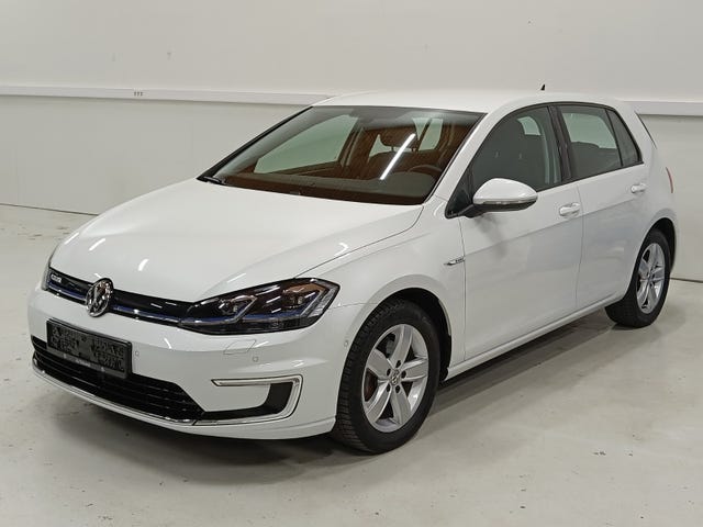 WVWZZZAUZJ8900042 2018 VOLKSWAGEN GOLF-1