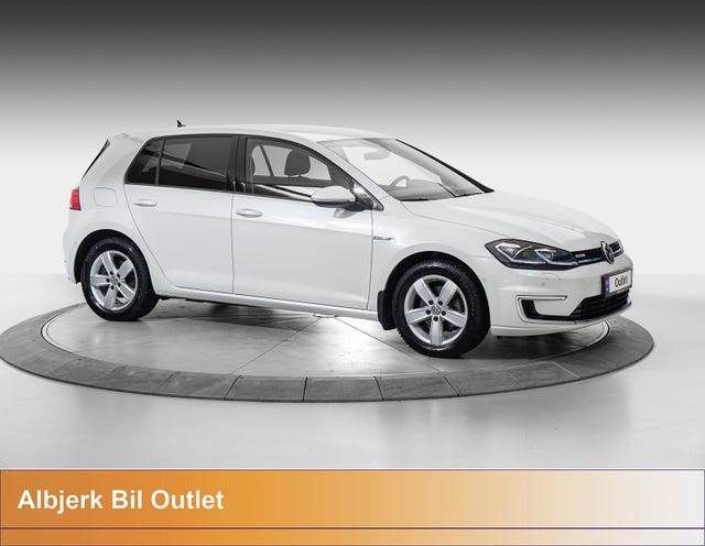 WVWZZZAUZJ8904054 2018 VOLKSWAGEN GOLF-4