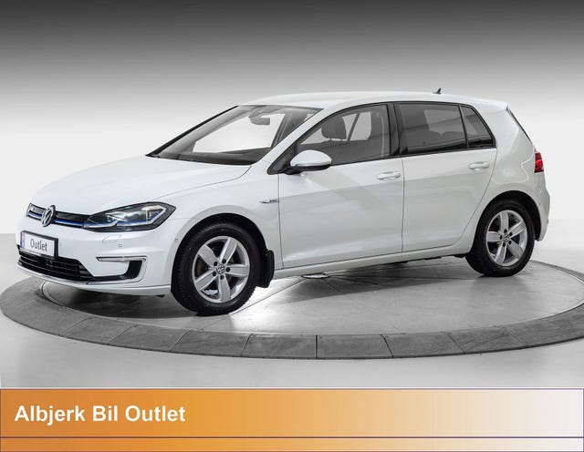 WVWZZZAUZJ8904054 2018 VOLKSWAGEN GOLF-0